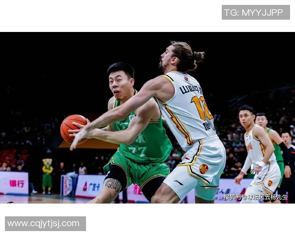 2018年CBA精彩对决回顾辽宁队与山西队的巅峰对抗录像分析
