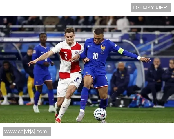 意大利与荷兰欧国联对决雨中激战精彩瞬间回顾