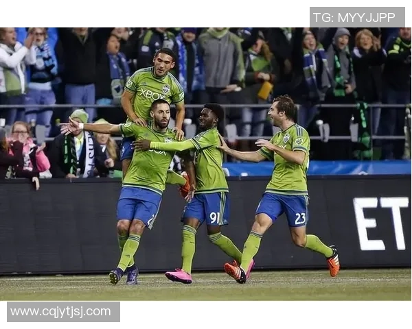 科罗拉多急流与西雅图的激烈对决揭示球队实力与战术较量 科罗拉多急流与西雅图的激烈对决揭示球队实力与战术较量